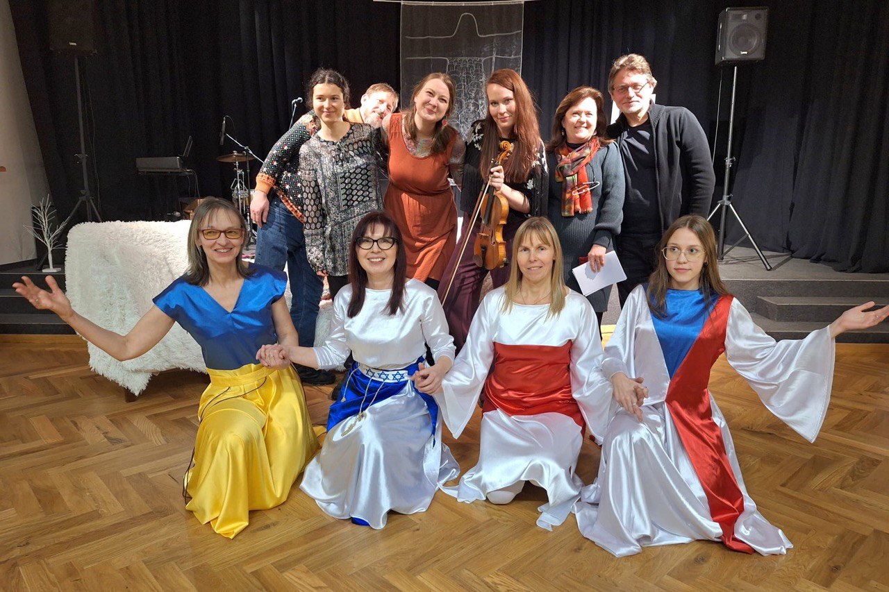 foto s Efodem.jpg